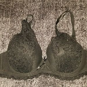 Black lace bra
